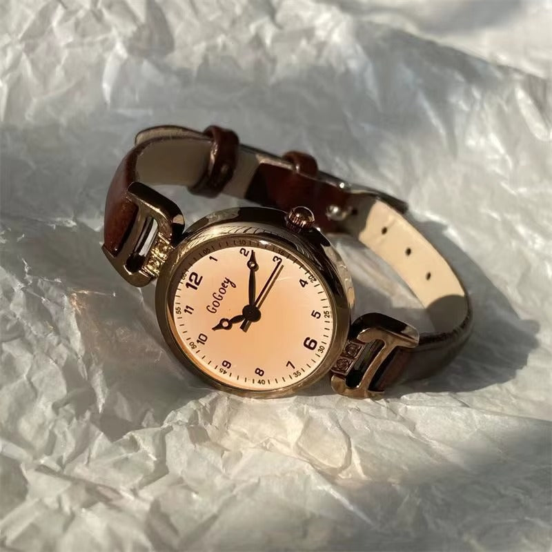 2025 Quartz Watch Women PU Leather Thin Strap Wristwatch
