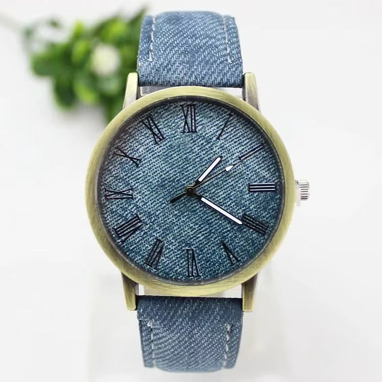 New Fashion  Casual Quartz Watch Women